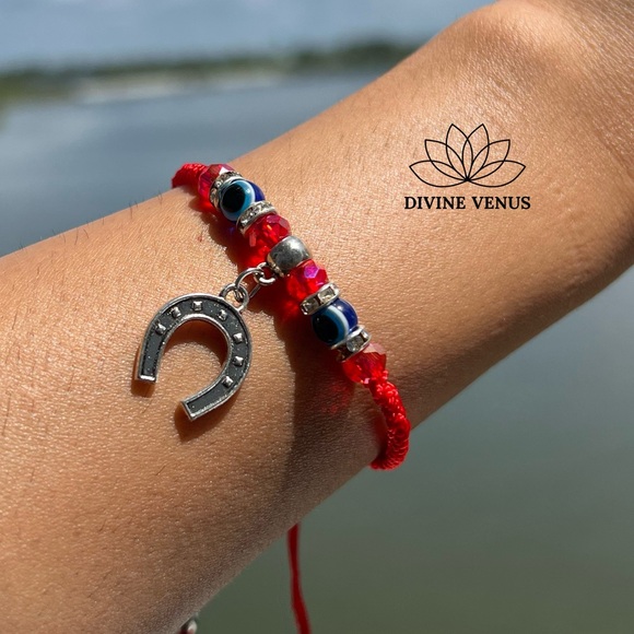 Red Lucky Charm Bracelet - Nazar & Horseshoe - Protect against the Evil Eye 🧿 - Picture 1 of 5